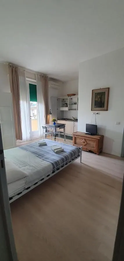 Apartment Dante Firenze 0*,  Italia