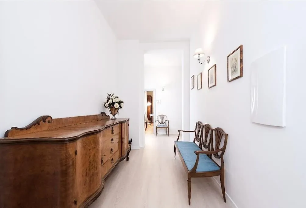 Apartment Dante Florenz